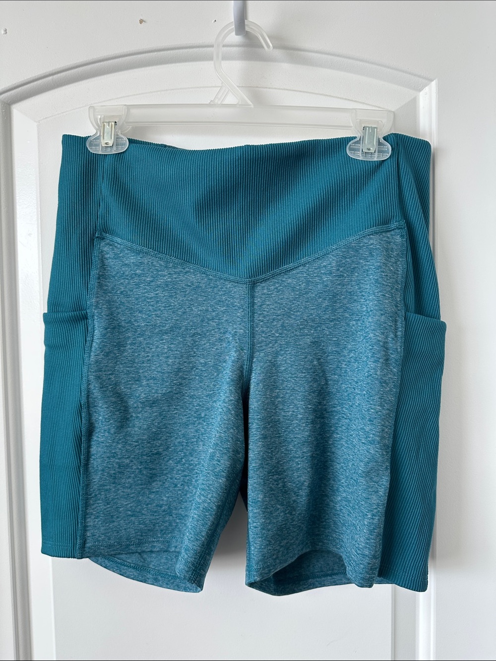 North Face High-Waist Teal Women’s Athletic Shorts with Side Pockets